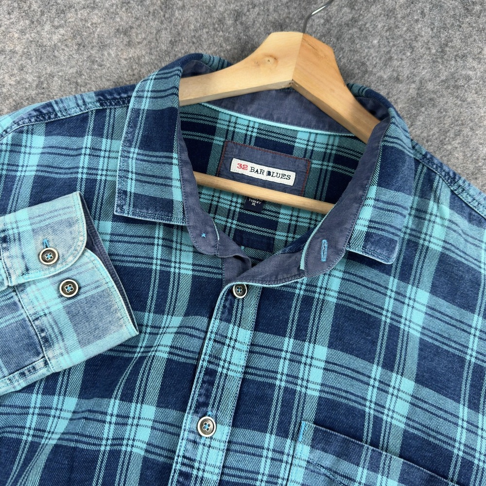 32 Bar Blues Shirt Mens XL Blue Plaid Flannel Long Sleeve Button Front Casual